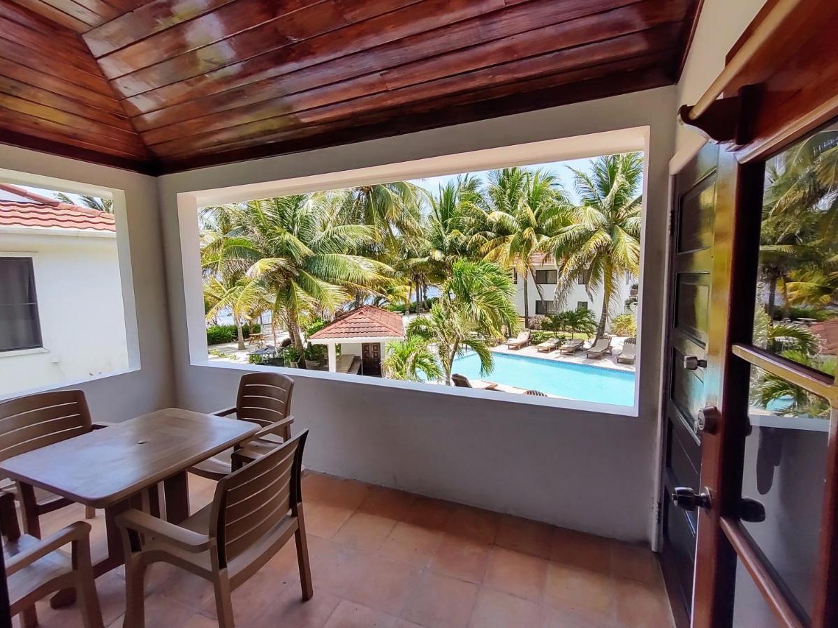 Tradewinds Paradise Villas Сан-Педро Экстерьер фото