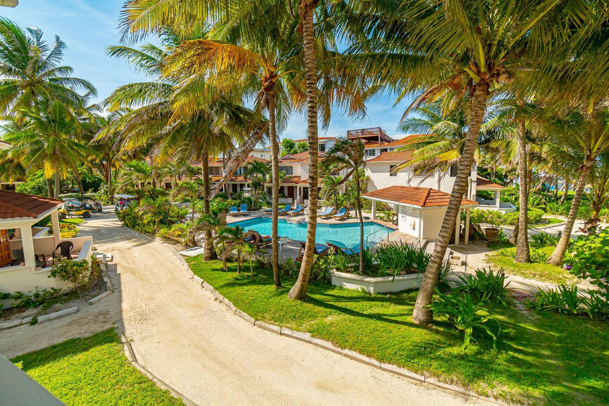 Tradewinds Paradise Villas Сан-Педро Экстерьер фото