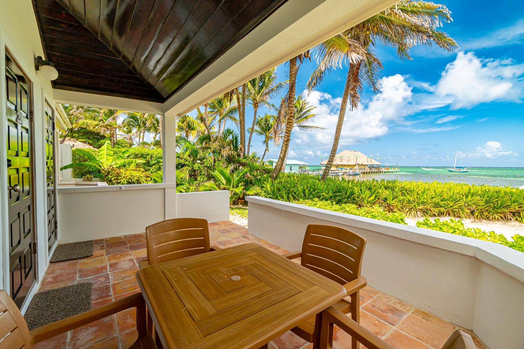 Tradewinds Paradise Villas Сан-Педро Экстерьер фото