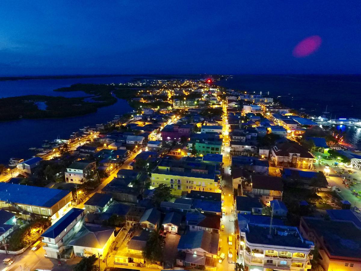 Tradewinds Paradise Villas Сан-Педро Экстерьер фото